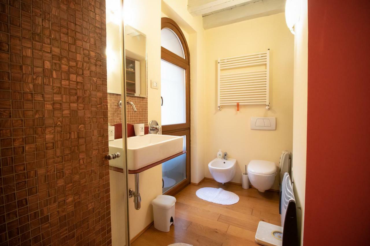 Lovely Apartment Sottoriva เวโรนา ภายนอก รูปภาพ