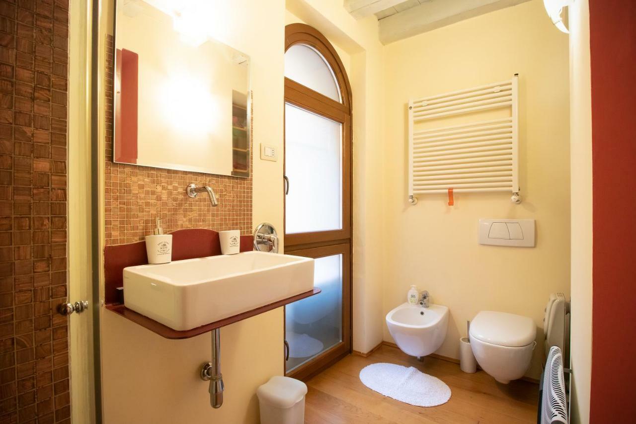 Lovely Apartment Sottoriva เวโรนา ภายนอก รูปภาพ